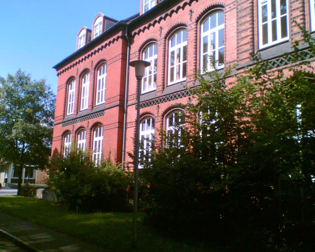 Holzfenster kaufen oder reparieren lassen - Ökologisch und energetisch Spitzenklasse. Visuell ein echter Hingucker.