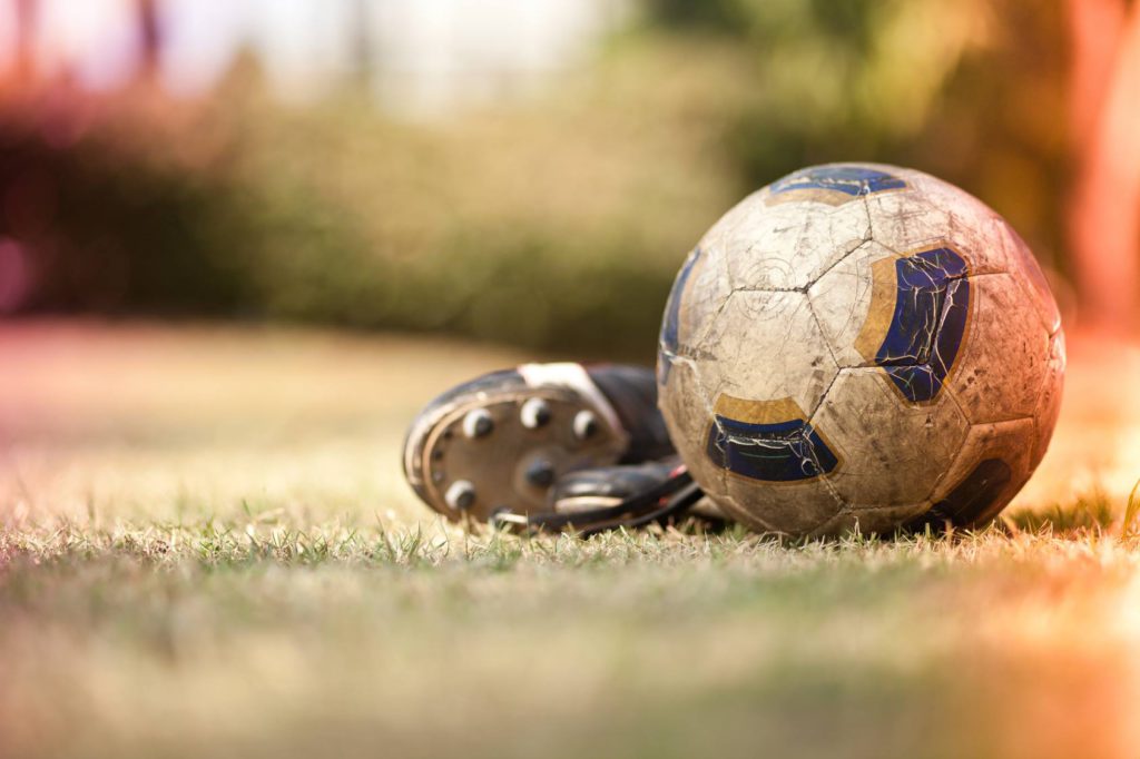 Anpfiff - Pünktlich zum Anpfiff heute Abend ist unser Pokal für den Detmolder-Fachwerkhaus-Cup fertig geworden.