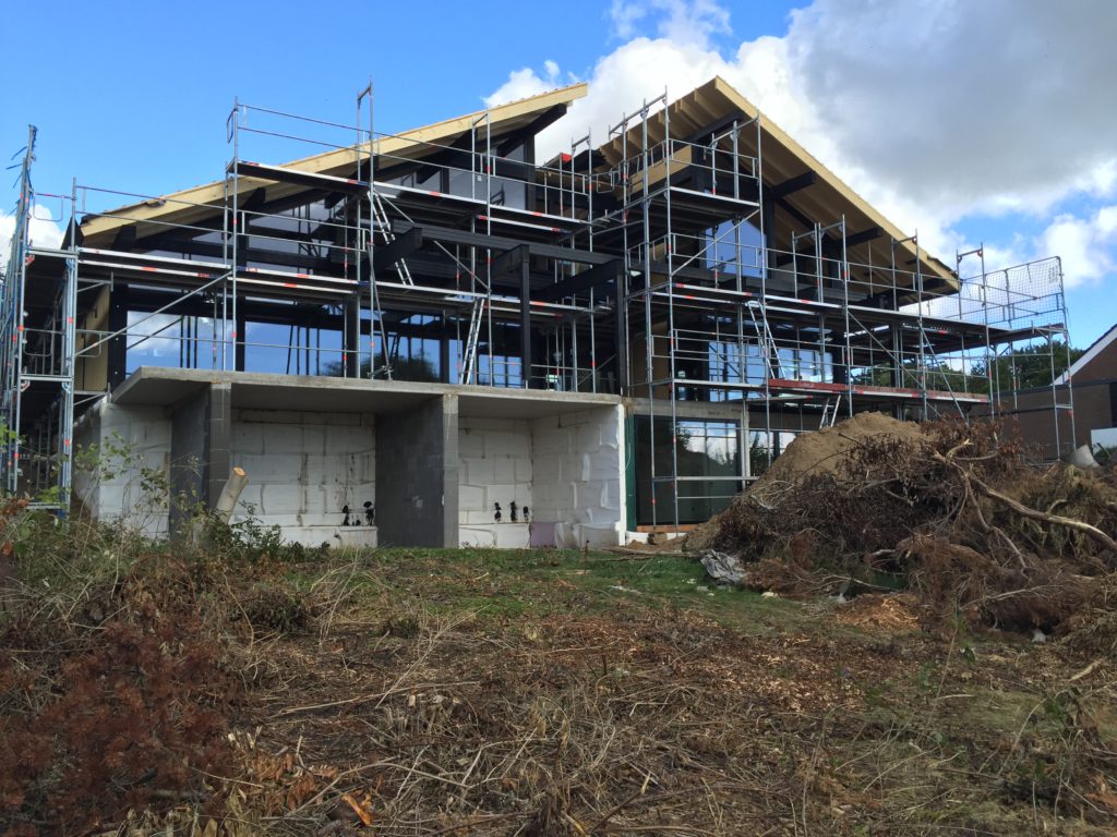 Mit Blick aufs Meer - Die etwas andere Baustelle - Montage eines Detmolder Fachwerkhaus an der Ostsee