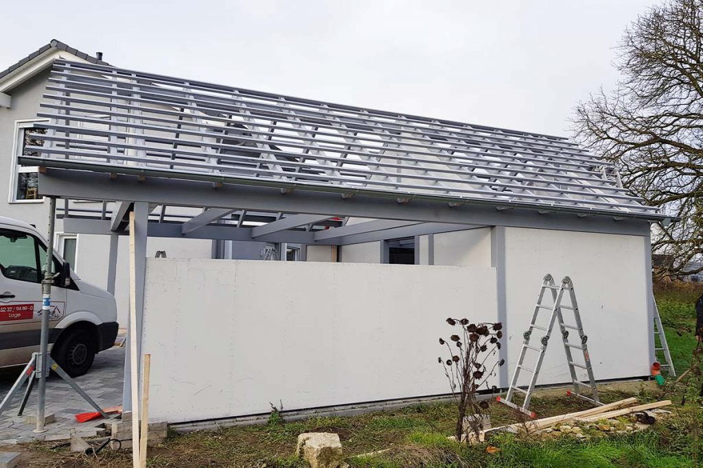 Neues Carport aus Holz in Lage Pottenhausen - Die Firma Schulze Holzbau aus Lage ist Ihr kompetenter Partner rund um das Thema Carport-Bauen mit Holz.