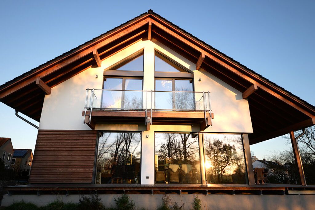 Holzbau in Paderborn - Schulze Holzbau ist Ihr Partner für traditionellen und modernen Holzbau in Paderborn – vom Einfamilienhaus, Anbau bis zur Aufstockung.